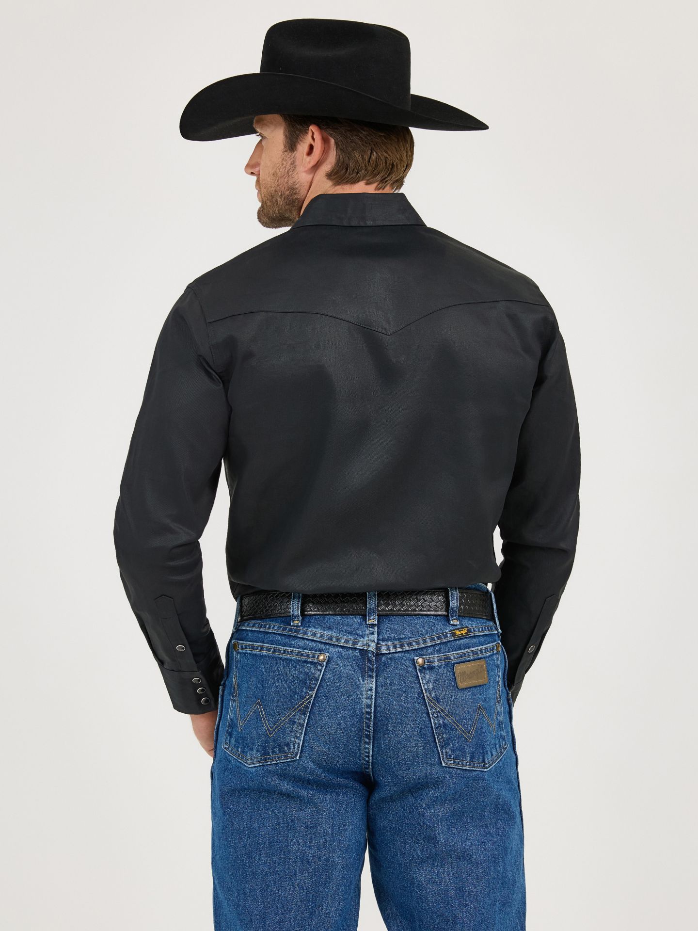 Мужская рубашка Wrangler Cowboy Cut® Firm Finish Twill Western Snap Work Shirt, цвет: Чёрный — фото 3
