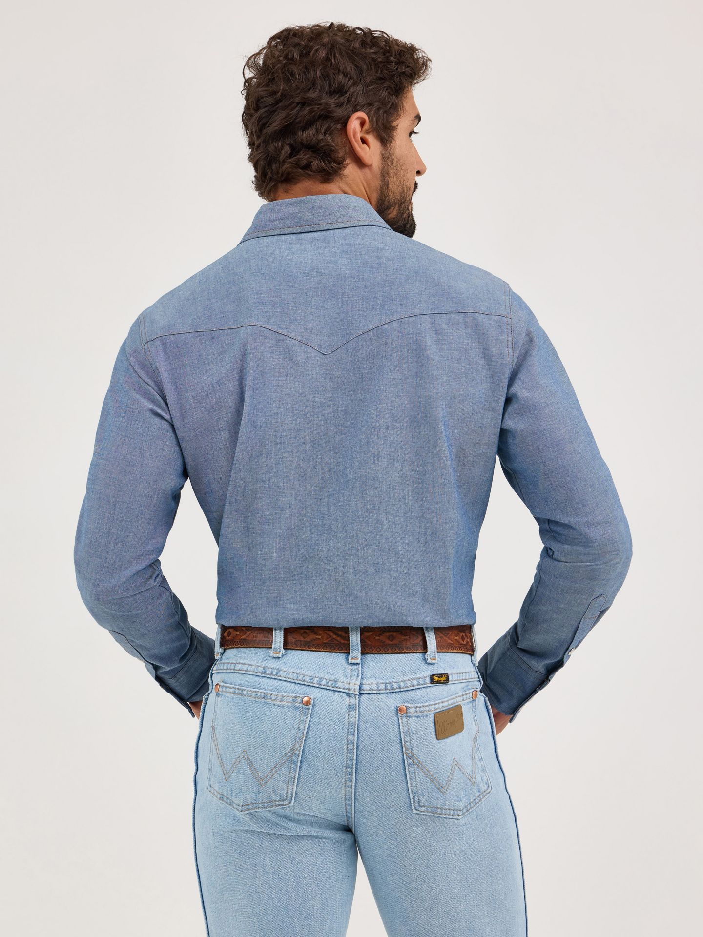 Мужская рубашка Wrangler Cowboy Cut® Long Sleeve Western Snap Chambray Work Shirt, цвет: Шамбре синий — фото 3
