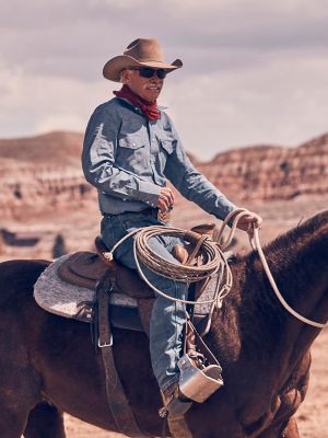 Wrangler PREMIUM PERFORMANCE ADVANCED COMFORT COWBOY CUT® REGULAR FIT –  Toms Boot & Western Wear