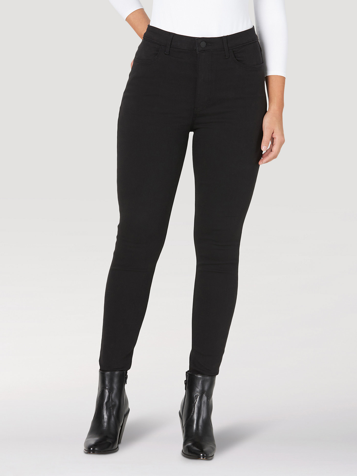Women's Wrangler® High Rise Unforgettable Skinny Jeans in Black main view