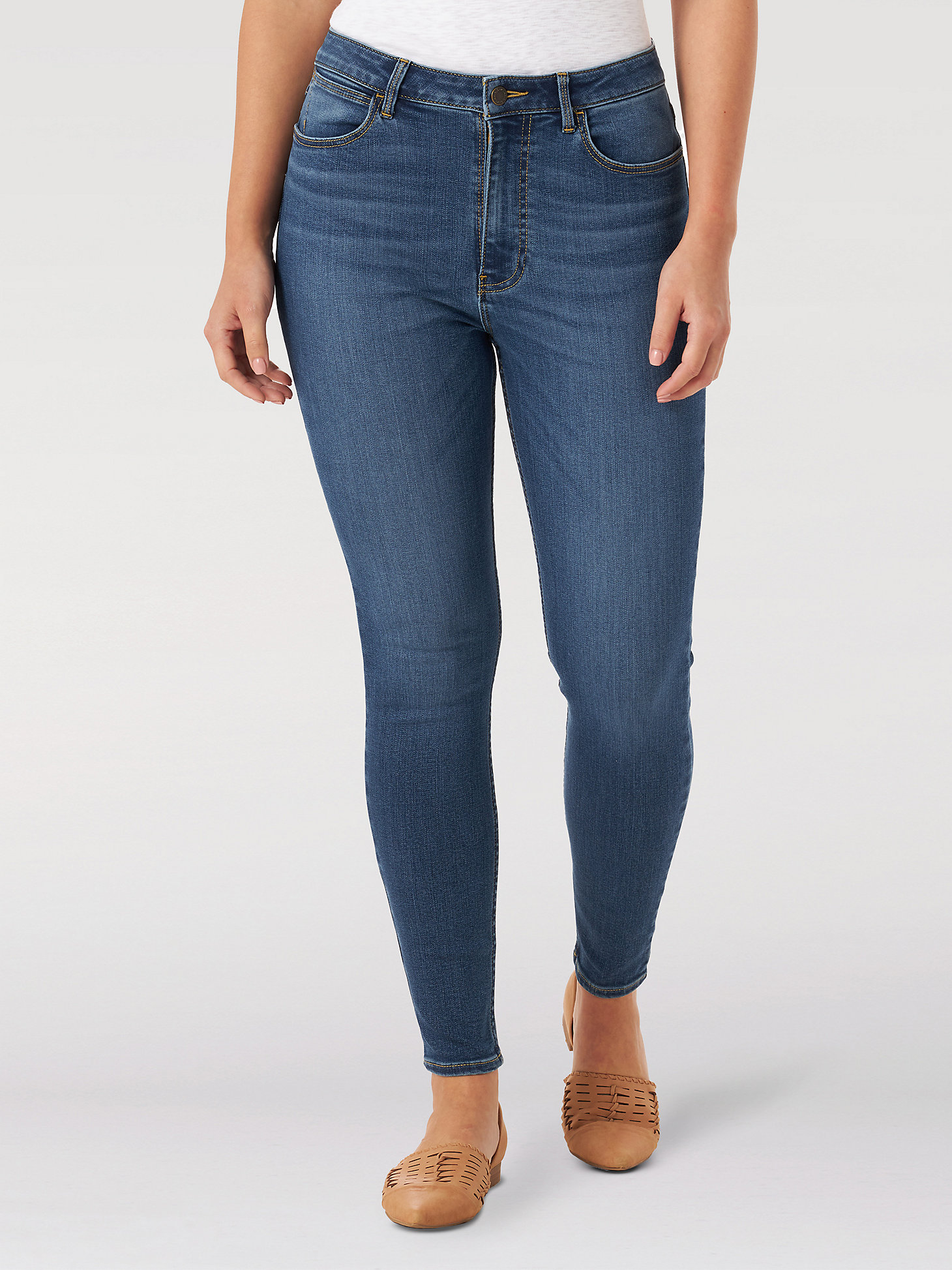 Women's Wrangler® High Rise Unforgettable Skinny Jean in Marina main view