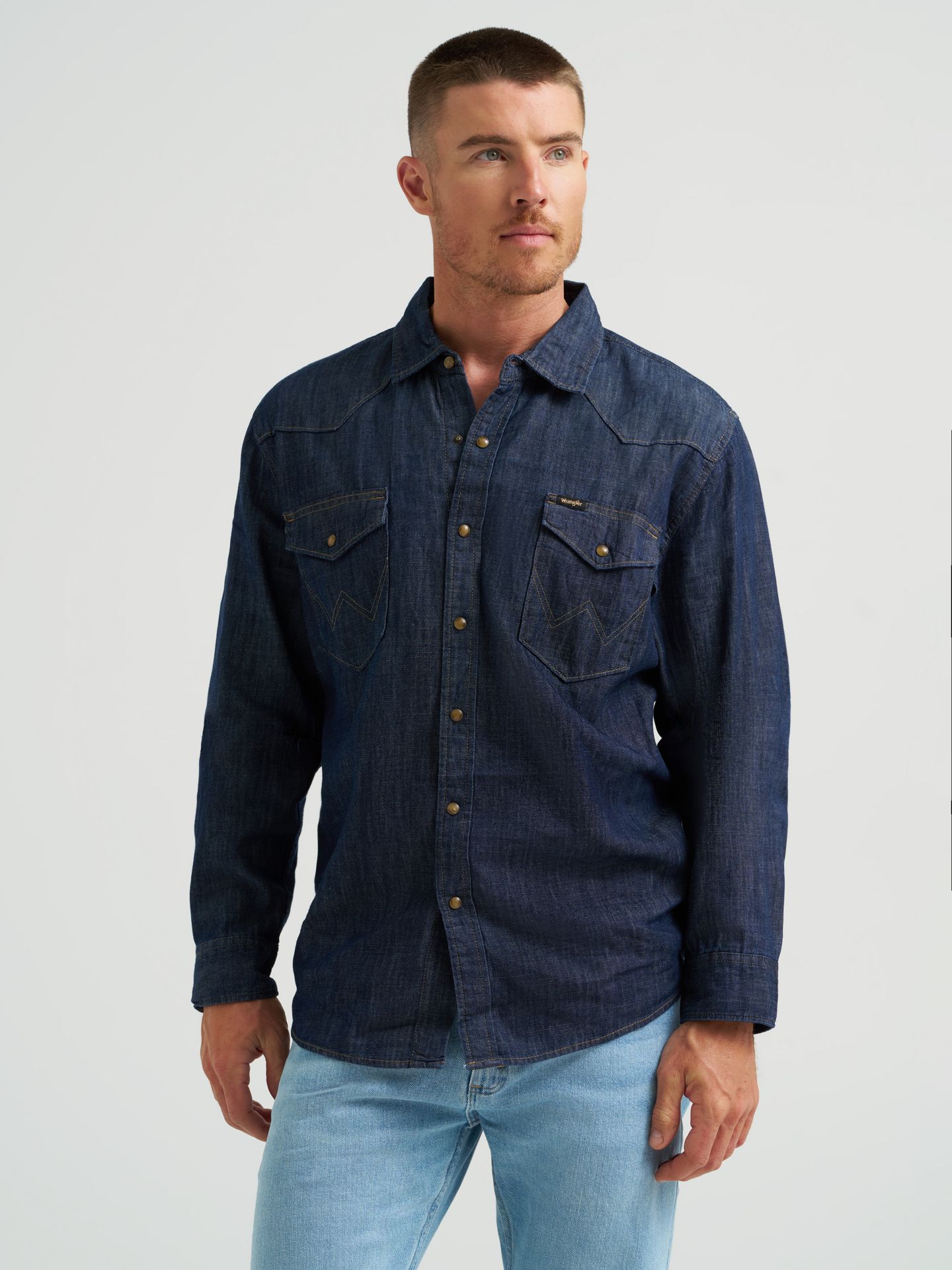 Мужская рубашка Wrangler Classic Snap Front Denim Shirt, цвет: Rinse — фото 5