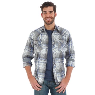 Men's Wrangler Retro® Western Snap Double Point Back Yoke Plaid Shirt