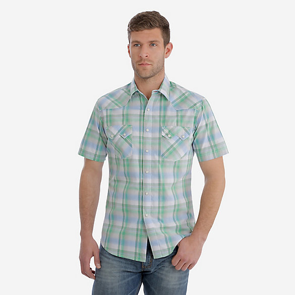 Men's Wrangler Retro® Short Sleeve Sawtooth Snap Pocket Plaid Shirt ...