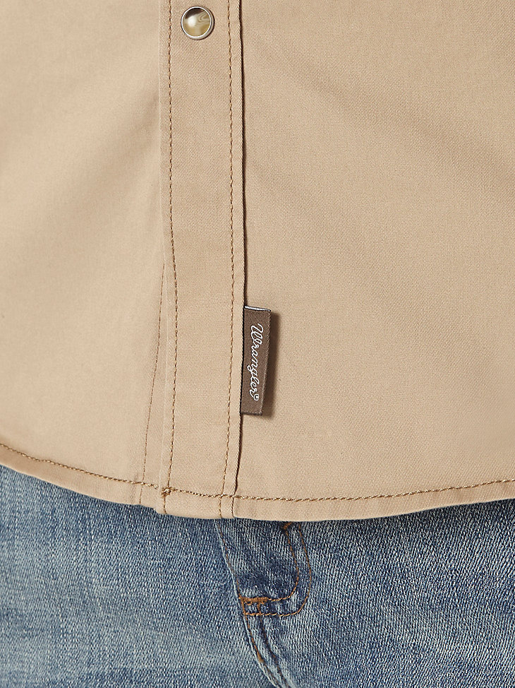 Men's Wrangler® Contrast Trim Western Two Snap Flap Pocket Shirt in Tan alternative view 5