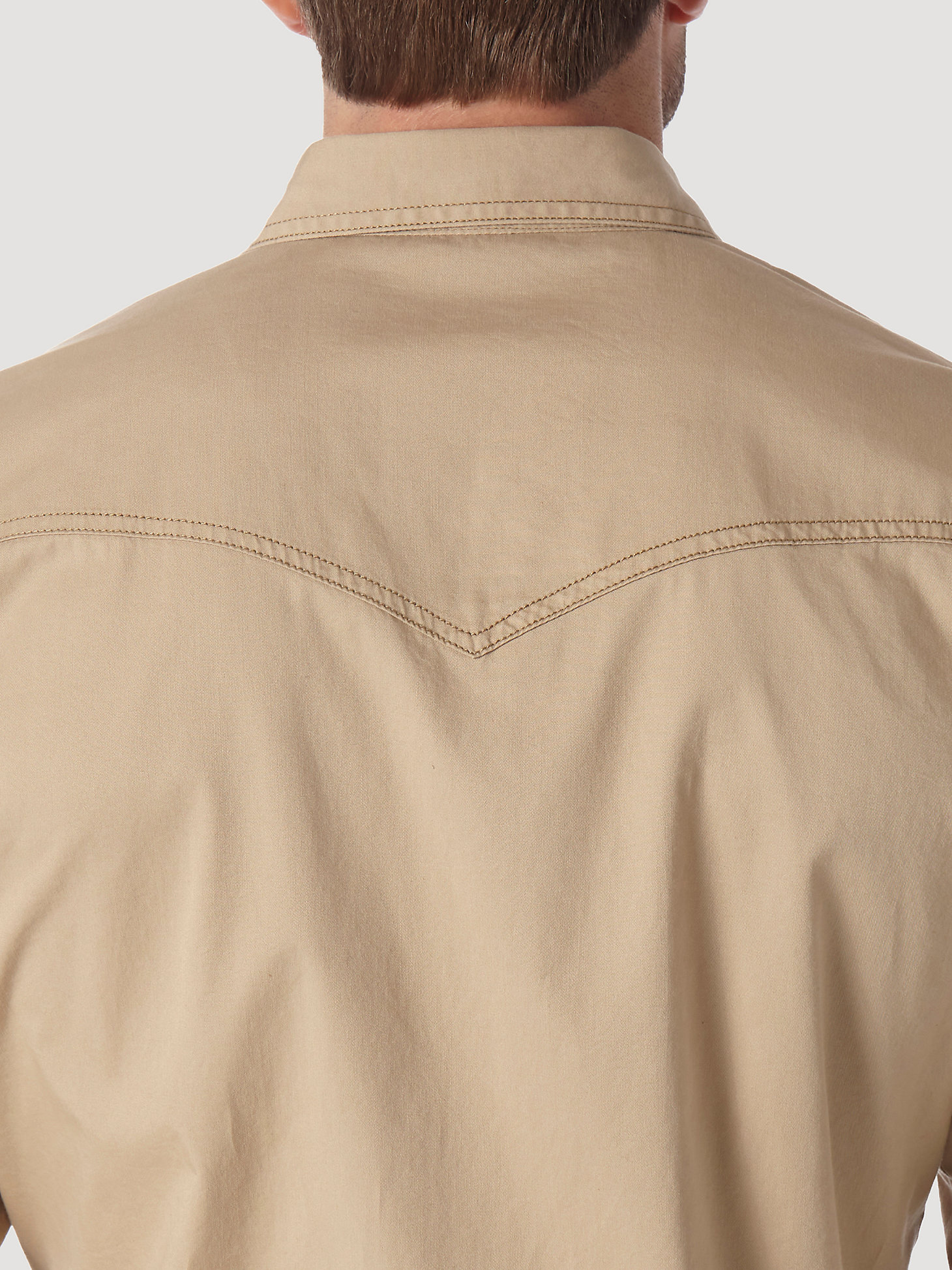 Men's Wrangler® Contrast Trim Western Two Snap Flap Pocket Shirt in Tan alternative view 6