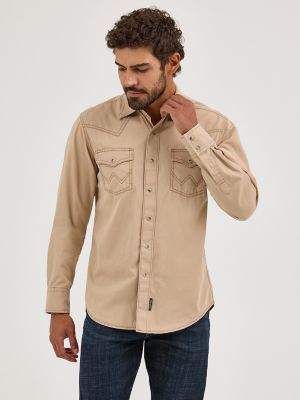 Men's Wrangler® Contrast Trim Western Two Snap Flap Pocket Shirt in Tan