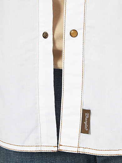 Men's Wrangler Retro® Long Sleeve Western Snap Solid Dobby Shirt in White alternative view 5