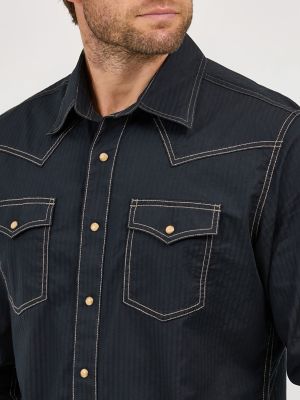 Men's Wrangler Retro® Long Sleeve Western Snap Solid Dobby Shirt in Black alternative view 4
