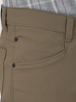 Wrangler ATG™ Men's Cliff Side Utility Pant in Morel alternative view 7