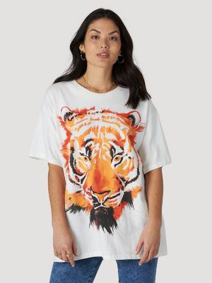 Women's Oversized Tiger Tee | Womens Shirts by Wrangler®