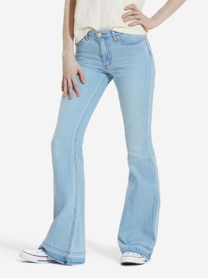 Women's High Rise Flare Jean | Womens Jeans by Wrangler®