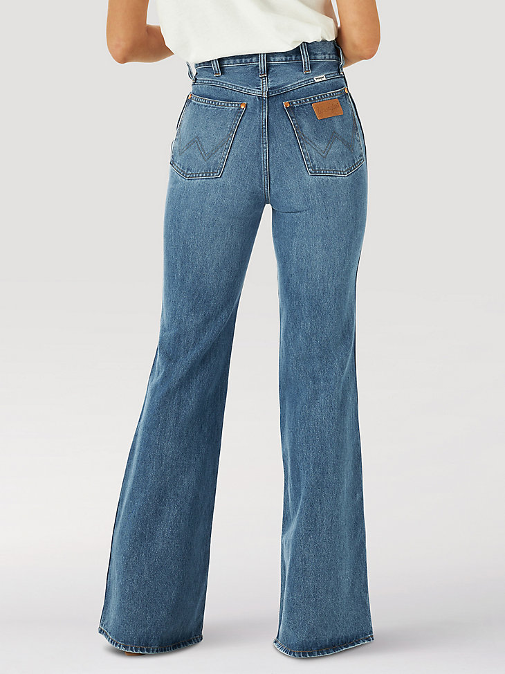 Women's Wrangler® Wanderer 622 High Rise Flare Jean in Retro Mid Damaged alternative view