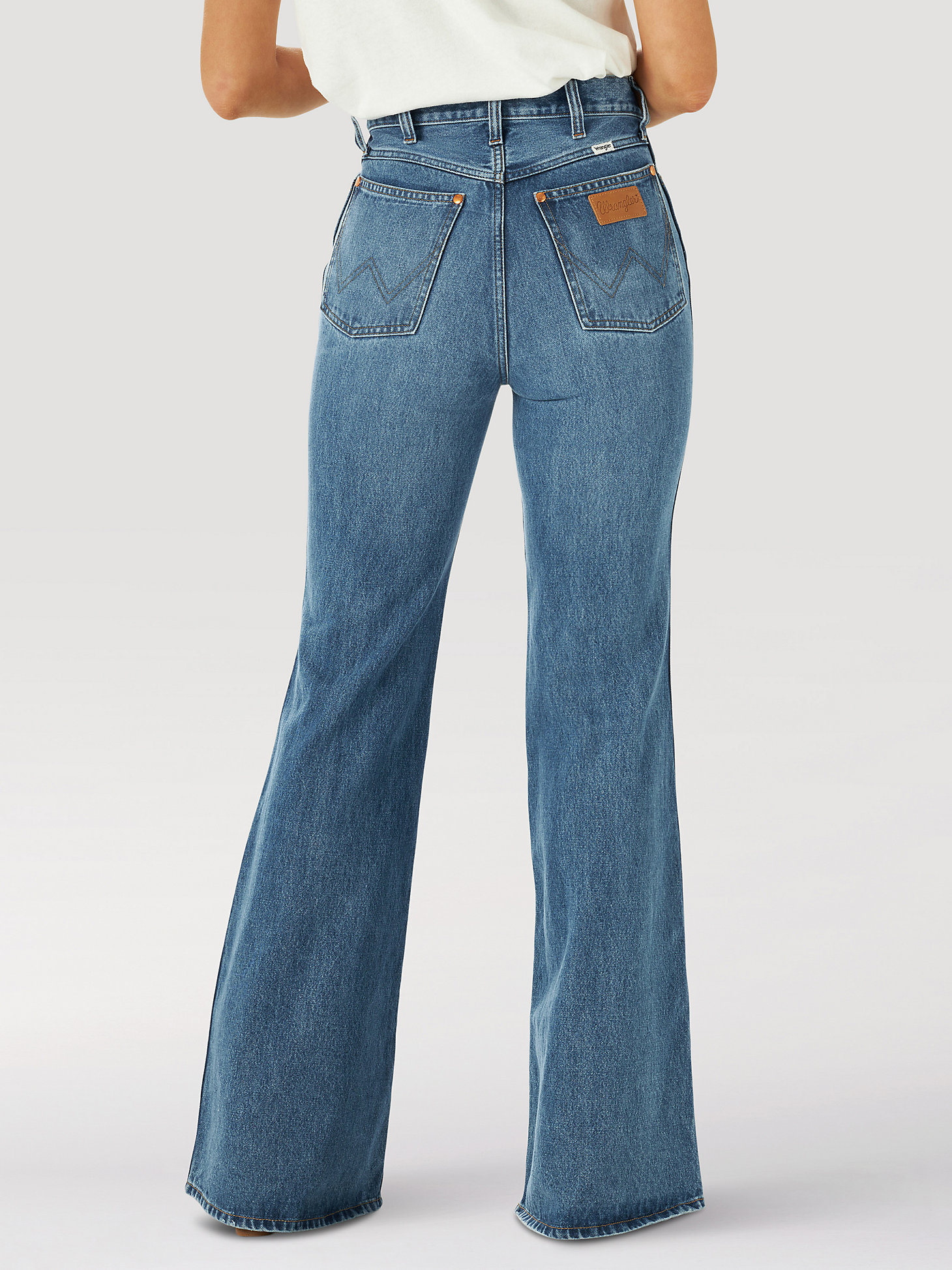 Women's Wrangler® Wanderer 622 High Rise Flare Jean in Retro Mid Damaged alternative view 1