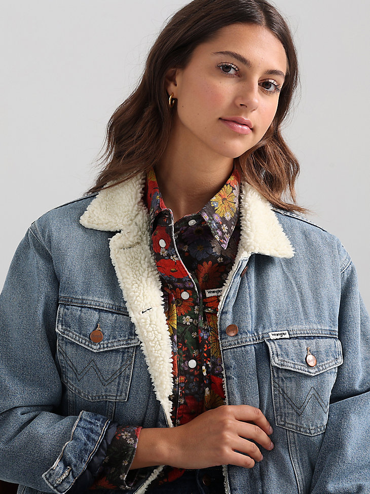 Women's Wrangler® Heritage Sherpa Jacket in Vintage Indigood alternative view