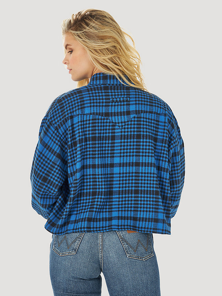 Women's Wrangler® Cropped Plaid Shirt in Wrangler Blue alternative view