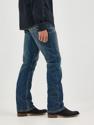 Men's Wrangler Retro® Slim Fit Bootcut Jean in Layton alternative view 5
