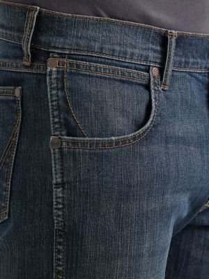 Men's Wrangler Retro&reg; Relaxed Fit Bootcut Jean in Falls City alternative view 6