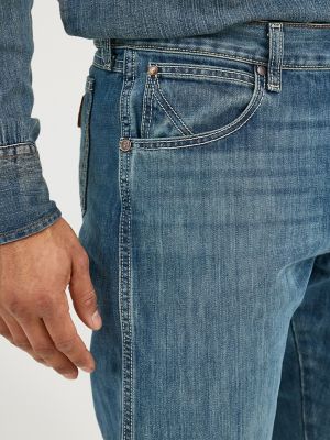 Men's Wrangler Retro® Relaxed Fit Bootcut Jean in Rocky Top alternative view 6