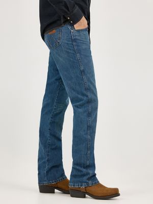 Men's Wrangler Retro® Relaxed Fit Bootcut Jean in TB Wash
