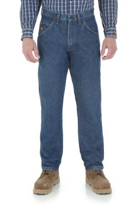 Mens Jeans Fit Guide | Relaxed Fit | Wrangler